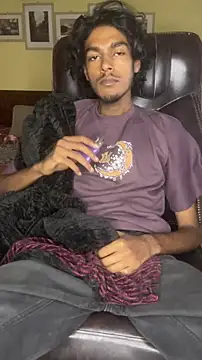 Snapshot of thecatfish chatting on November 2025 12:32:02 AM thecatfish online show from November 2025 12:32:02 AM