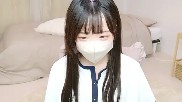 Snapshot of YUNOcha_oO chatting on October 2025 12:35:01 PM YUNOcha oO online show from October 2025 12:35:01 PM