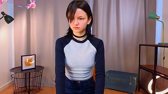 PamilaGrassle online show from September 2025 04:12:02 AM