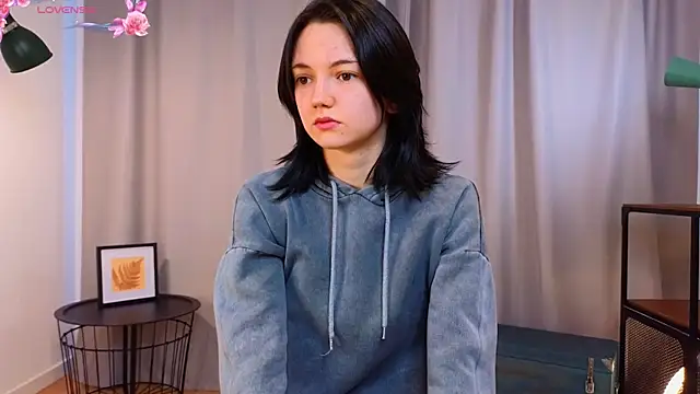 PamilaGrassle online show from September 2025 03:52:02 AM