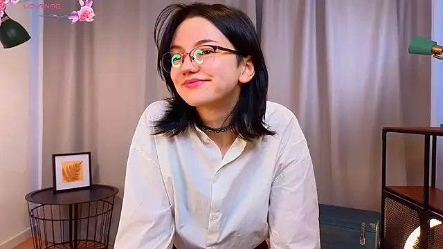 PamilaGrassle online show from September 2025 04:03:01 AM