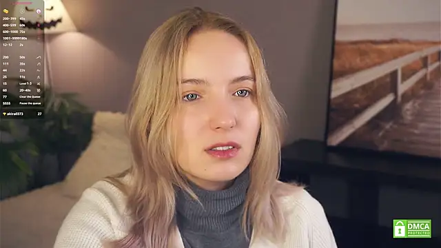 HongTomczak online show from November 2025 07:41:02 AM