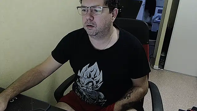 Snapshot of blueandwhite1 chatting on December 2024 07:56:02 AM blueandwhite1 online show from December 2024 07:56:02 AM