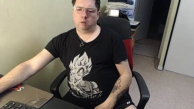 Snapshot of blueandwhite1 chatting on February 2025 08:20:02 AM blueandwhite1 online show from February 2025 08:20:02 AM