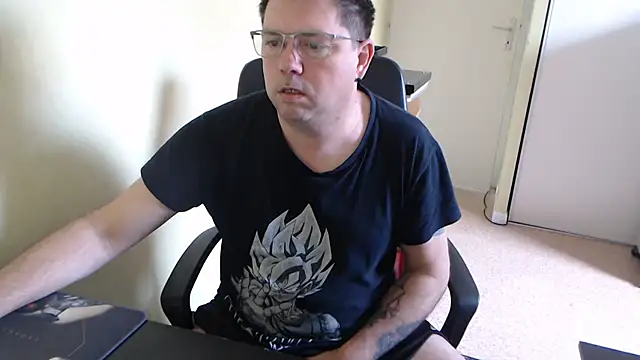 Snapshot of blueandwhite1 chatting on March 2025 08:55:02 AM blueandwhite1 online show from March 2025 08:55:02 AM