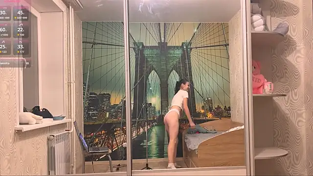 TianaWidell online show from October 2025 01:39:01 PM