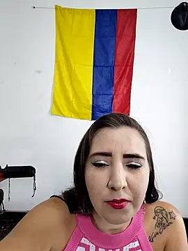 isabella lovem online show from April 2026 08:39:01 PM