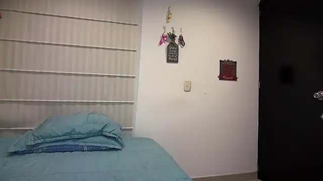 sasha jonne online show from November 2025 02:45:02 AM