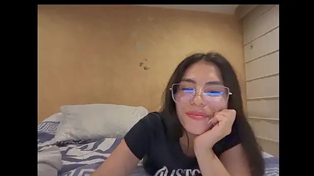 Snapshot of sasha_jonne chatting on January 2026 06:40:01 AM sasha jonne online show from January 2026 06:40:01 AM