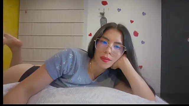 Snapshot of sasha_jonne chatting on March 2026 05:08:02 AM sasha jonne online show from March 2026 05:08:02 AM