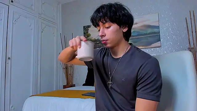 Tyler durten online show from December 2025 03:24:01 AM