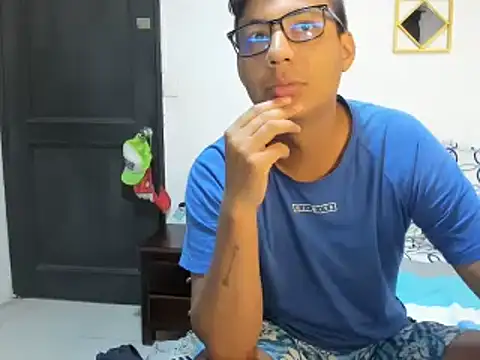 Snapshot of Dantex_king chatting on April 2026 11:39:02 PM Dantex king online show from April 2026 11:39:02 PM