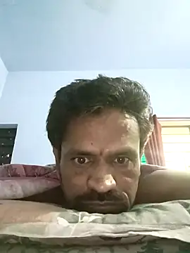 Snapshot of Mr_xxx007@xh chatting on March 2026 11:04:02 AM Mr xxx007xh online show from March 2026 11:04:02 AM