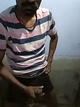 Snapshot of Mr_xxx007@xh chatting on March 2026 12:05:01 AM Mr xxx007xh online show from March 2026 12:05:01 AM