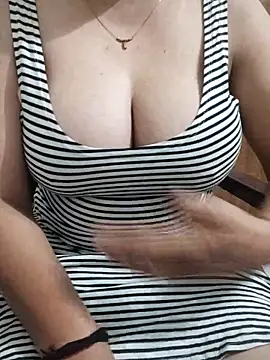 Snapshot of priya_hot_69 chatting on September 2025 06:41:02 PM priya hot 69 online show from September 2025 06:41:02 PM