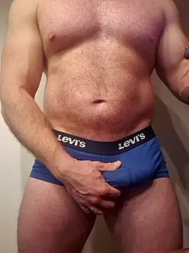 AlphaGymMale online show from December 2025 01:00:01 AM