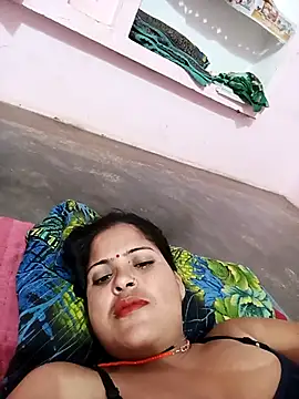 Snapshot of Sexi_savitri chatting on September 2025 04:21:01 PM Sexi savitri online show from September 2025 04:21:01 PM