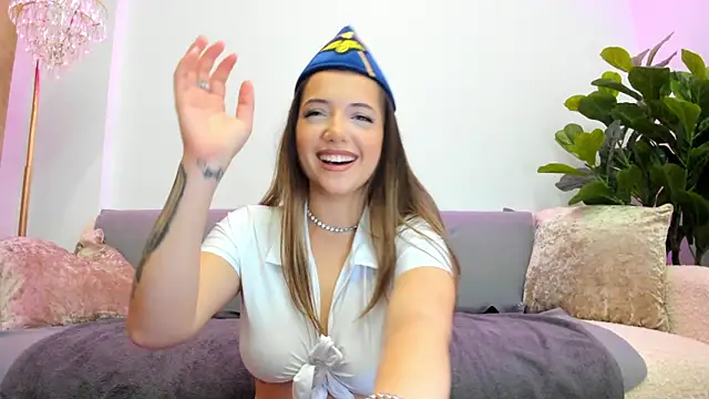 Angel  Vibe online show from October 2025 07:33:02 PM