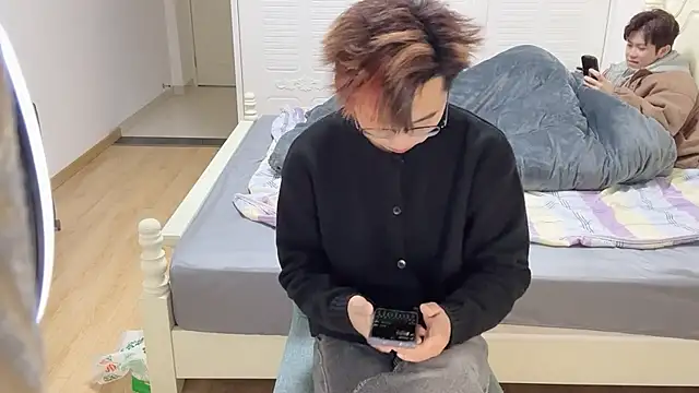 STxuguanhan online show from November 2025 11:58:01 AM