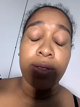 Snapshot of Yera_brown69 chatting on April 2026 02:16:01 AM Yera brown69 online show from April 2026 02:16:01 AM