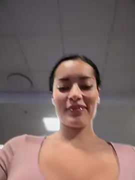 Snapshot of Risky_Workouts chatting on October 2025 06:56:01 PM Risky Workouts online show from October 2025 06:56:01 PM