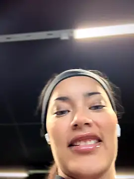 Snapshot of Risky_Workouts chatting on October 2025 08:49:01 AM Risky Workouts online show from October 2025 08:49:01 AM