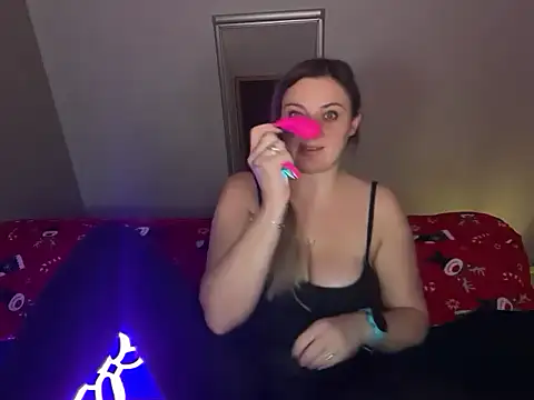 Velvetwitch87 online show from December 2025 06:14:01 PM