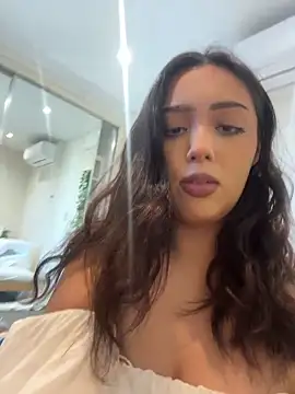 Snapshot of chloerossi18 chatting on December 2025 04:40:01 AM chloerossi18 online show from December 2025 04:40:01 AM