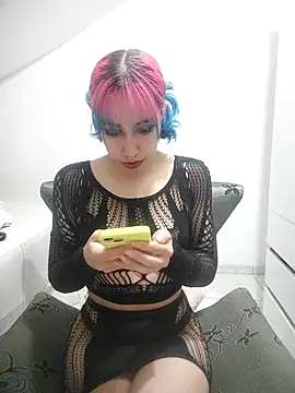 xRamona online show from October 2025 02:00:01 AM