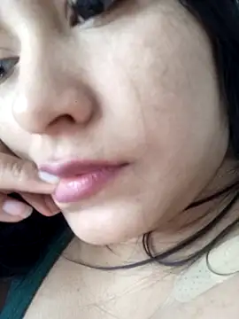 cazumyy online show from November 2025 03:55:01 PM