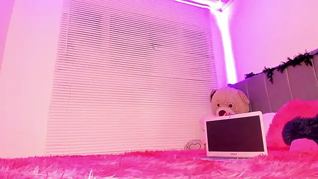 Snapshot of Dullcemariia_1s chatting on September 2025 04:23:01 AM Dullcemariia 1s online show from September 2025 04:23:01 AM