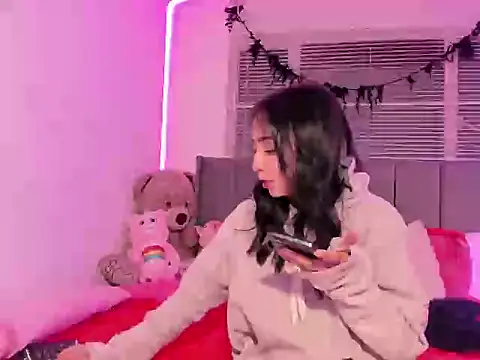 Snapshot of Dullcemariia_1s chatting on September 2025 11:40:01 PM Dullcemariia 1s online show from September 2025 11:40:01 PM