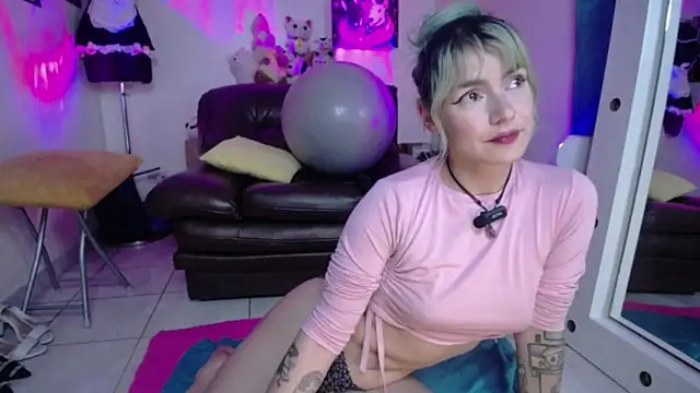 Snapshot of pom-purin chatting on March 2026 07:28:01 PM pom-purin online show from March 2026 07:28:01 PM