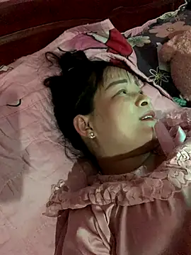 Snapshot of Star-sweet chatting on October 2025 03:07:01 PM Star-sweet online show from October 2025 03:07:01 PM