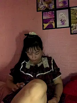 Snapshot of Star-sweet chatting on November 2025 06:12:01 AM Star-sweet online show from November 2025 06:12:01 AM