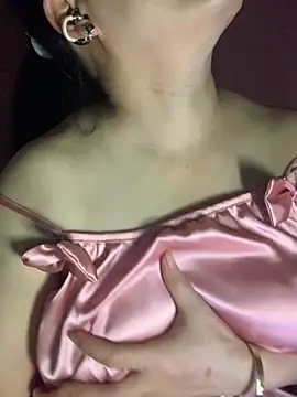 Snapshot of Star-sweet chatting on November 2025 06:24:02 AM Star-sweet online show from November 2025 06:24:02 AM