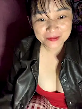 Snapshot of Star-sweet chatting on December 2025 02:08:02 AM Star-sweet online show from December 2025 02:08:02 AM