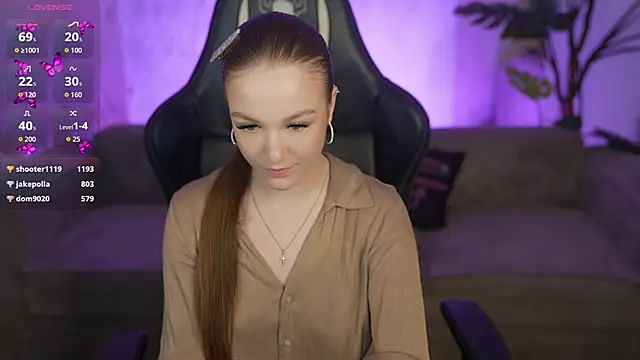 Snapshot of Ella_054 chatting on March 2026 11:33:01 PM Ella 054 online show from March 2026 11:33:01 PM