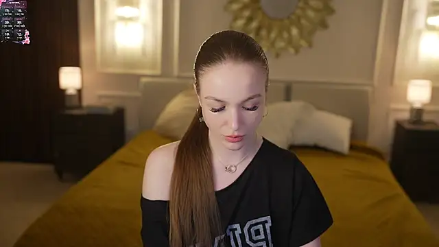 Snapshot of Ella_054 chatting on April 2026 05:47:02 PM Ella 054 online show from April 2026 05:47:02 PM