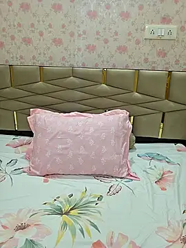 Snapshot of Jenny1401 chatting on November 2025 01:04:01 PM Jenny1401 online show from November 2025 01:04:01 PM