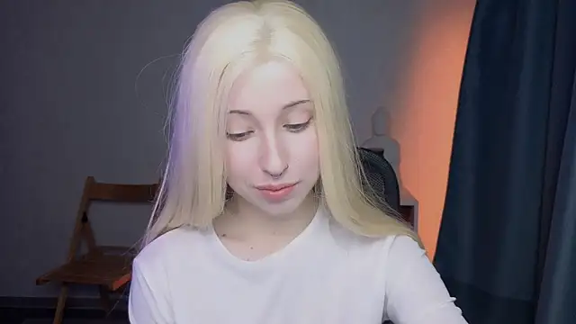 Snapshot of YukiMisa chatting on March 2026 09:44:02 PM YukiMisa online show from March 2026 09:44:02 PM