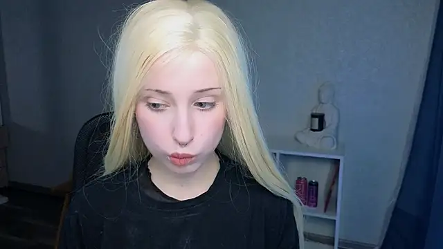 Snapshot of YukiMisa chatting on March 2026 05:08:01 PM YukiMisa online show from March 2026 05:08:01 PM