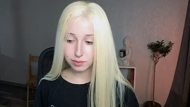 Snapshot of YukiMisa chatting on March 2026 06:34:02 PM YukiMisa online show from March 2026 06:34:02 PM