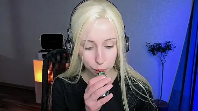 Snapshot of YukiMisa chatting on March 2026 06:40:02 PM YukiMisa online show from March 2026 06:40:02 PM