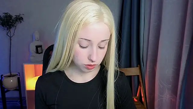 Snapshot of YukiMisa chatting on April 2026 05:31:02 PM YukiMisa online show from April 2026 05:31:02 PM