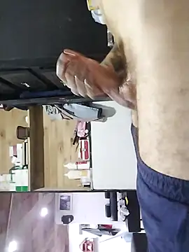 Snapshot of kyroxxx_ chatting on December 2025 03:41:02 PM kyroxxx online show from December 2025 03:41:02 PM