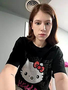 Snapshot of CarolaineMyers chatting on October 2025 04:04:02 PM CarolaineMyers online show from October 2025 04:04:02 PM