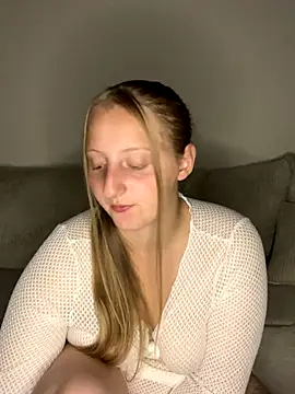 young hailey online show from September 2025 01:29:02 AM