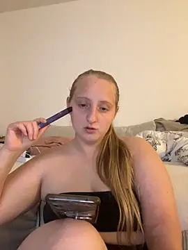 young hailey online show from November 2025 06:43:01 PM