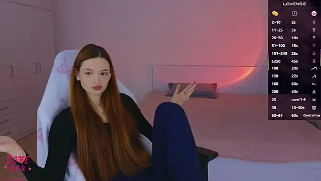 CuteAriel7 online show from December 2025 05:09:01 PM